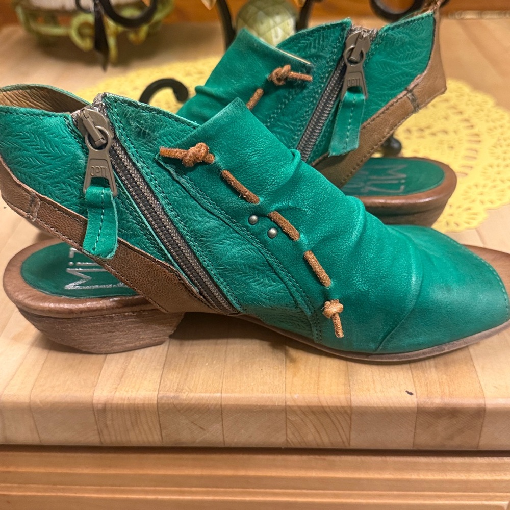 Miz Mooz Green Leather Open-Toe Ruched Ankle Booties